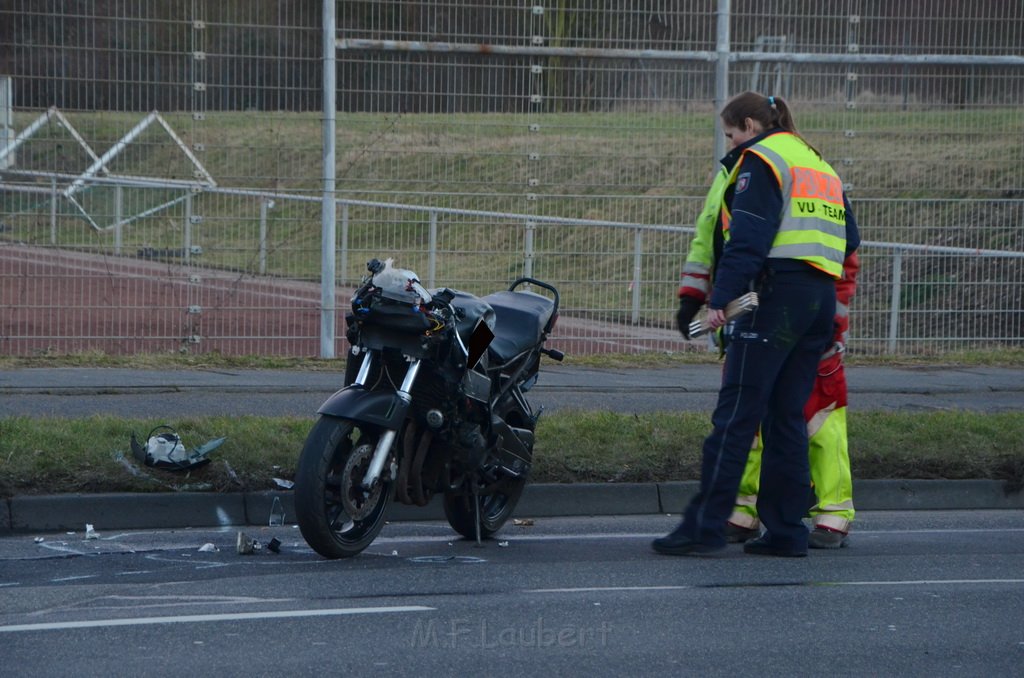 VU Krad Pkw Koeln Gremberg Rolshoverstr P140.JPG - Miklos Laubert